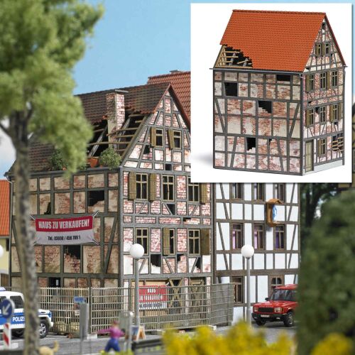 Busch - Romos Városi Lakóház - Modell - 1:1668 143191997 - Modell és makett