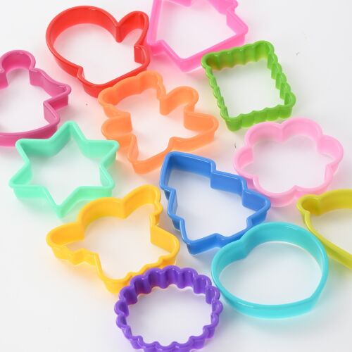 Sada 12 tortových foriem Flippy, materiál polypropylén, rôzne tvary, na každú príležitosť, hĺbka 1,6 cm, 23,3 x 33,5 x 1,8 cm, viacfarebné