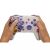 PowerA Enhanced vezeték nélküli kontroller Nintendo Switch Pikachu Blossomhoz kézben tartva