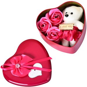 S DEPOT® szív alakú díszdoboz mackóval és rózsákkal, különleges alkalmakra - Ajándék ötlet Valentin-napra