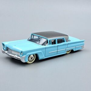 Dinky Lincoln Premiere First 1:43 méretarányú modell autó, kék - Kreatív & Építő játék