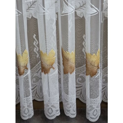 Részletes Nézet a Fehér Voile Függöny Alsó Szegélyéről Levél Hímzéssel