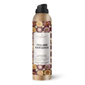 The Gift Label testápoló spray, Your Are Fabulous, vegán, grépfrút és borostyán jegyek, szulfát- és színezékmentes, hidratált és bársonyos bőrt hagy, könnyen felvihető, 200 ml