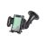Szögletes nézet az univerzális autós telefontartóról szélvédőre rögzítve