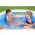 Bestway Splashview Familienpool, blauer und weißer aufblasbarer Pool mit Sitzen und Getränkehaltern, Kinder spielen im Pool