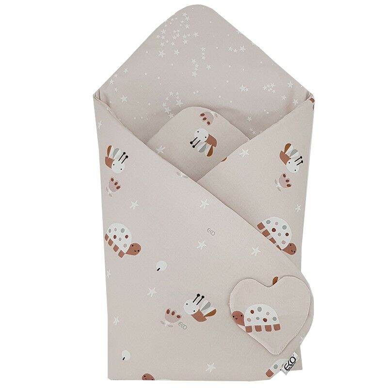 E-shop EKO Obojstranný bavlnený baliaci papier Včelie hviezdy béžový 75x75 cm