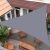 Pepita wasserdichter Dreieck Sonnensegel 3x3x3m 160g/m2 grau, Produkt im Einsatz auf einer Terrasse