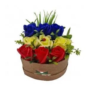 9 rózsa virágkompozíció dobozban, szappanvirágok, háromszínű