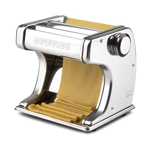G3 Ferrari G20125 electric pasta maker, making fresh pasta