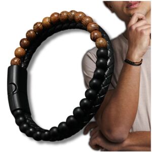 Férfi bőr karkötő készlet kőgyöngyökkel.