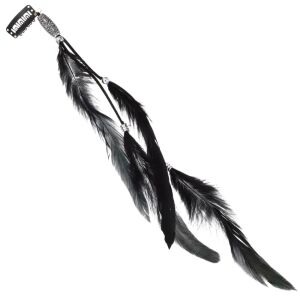 Csatos hajcsat fekete tollakkal bohó stílusban