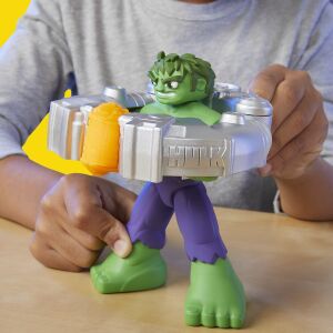 Play-Doh Marvel Hulk nyomkodó és taposó gyurma készlet használat közben, Hulk figura Play-Doh extruderrel - Hasbro