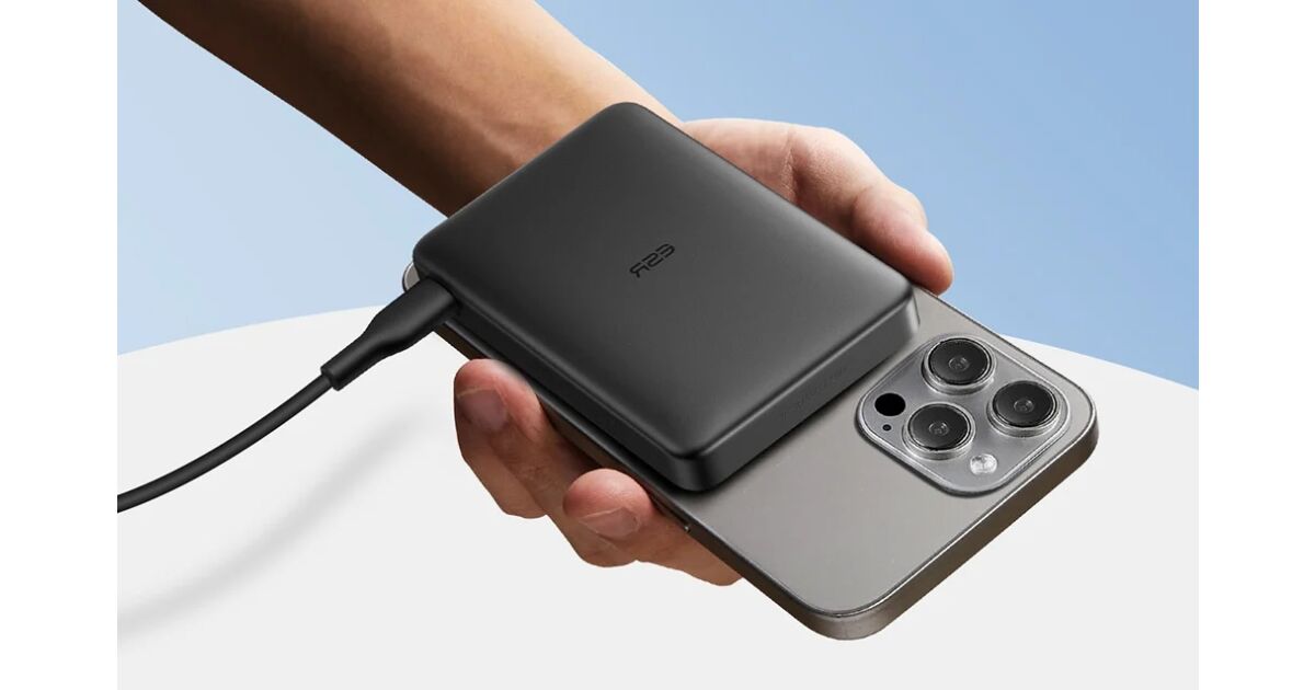 ESR Qi2 MagSlim Powerbank 10000 mAh (black) | Pepita.com
