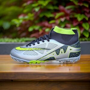 Футболни обувки Sky Wing 9838, сребърни с зелени акценти, за изкуствена трева, размер 38 - Мода и обличане