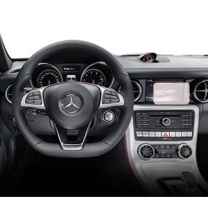 Duragon Displayschutzfolie installiert auf Mercedes Benz SLC-Class (R172) Navigations- und Instrumentenanzeige - Kfz-Elektronik
