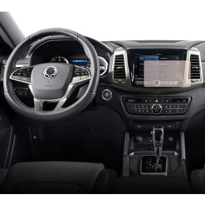 Folia ochronna na ekran nawigacji Duragon zainstalowana na desce rozdzielczej Ssangyong Musso 2018+ - Pojazd i części