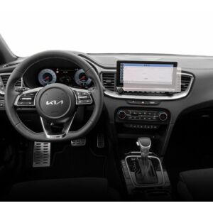 Folie de protecție pentru ecranul de navigație Duragon Kia XCeed 2022+ instalată pe bord - Electronica auto