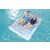 Dwie kobiety relaksują się na materacu dmuchanym Bestway Double Pool Lounger w basenie
