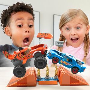 Hot Wheels Monster Trucks Mega Set Tiger Shark Chomp építő készlet két autóval, rámpákkal és lángokkal - Mattel