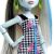 Nahaufnahme von Monster High Frankie Stein Puppenkleid und Gesicht