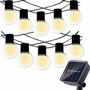 Solarne svjetlosne girlande s 20 LED žaruljica, krupni plan žaruljica i solarnog panela. - Sternhoff