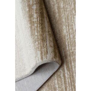 Zbliżenie tekstury i spodu beżowego dywanu Bakero Lagos - Dom i ogród