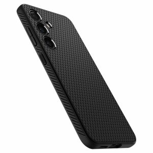 Schräge Ansicht der Spigen Liquid Air Matte Black Hülle für Samsung Galaxy S24 - Spigen