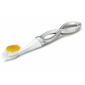 Periuță de dinți Trisa Forever Soft gri cu mâner ergonomic din aluminiu - Trisa