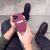 Kártya Páncél Raspberry Samsung Galaxy A22 tok kézben