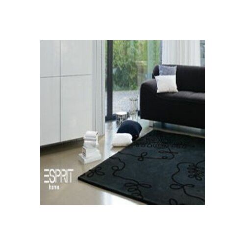 Антрацитен килим Esprit Home Bakero в жилищна среда