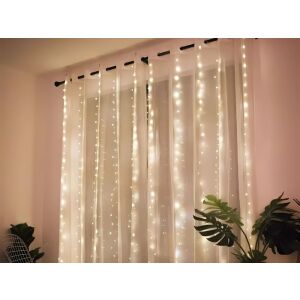 Fényfüzér 300 LED meleg fehér függöny fények egy szobában - Fényfüzér