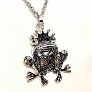 Békakirályfi gyerek nyaklánc medállal