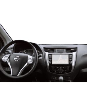 Nissan Frontier 2019-2021 műszerfal Duragon navigációs képernyővédővel felszerelve - Fejegység kiegészítő
