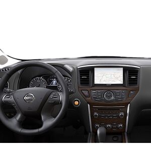 Deska rozdzielcza Nissan Pathfinder 2016-2021 z zainstalowaną folią ochronną na ekran nawigacji Duragon - Radio samochodowe