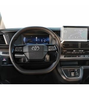Folie de protecție mată Duragon instalată pe ecranul de navigație al unui Toyota Proace 2023-2025 - Electronica auto