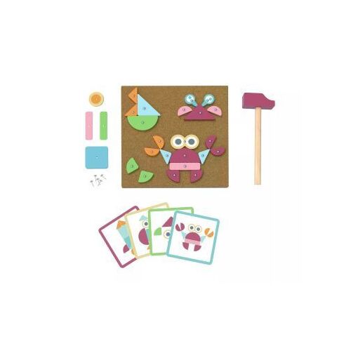 Tooky Toy: Fa barkácsjáték alaplappal, комплектът за строителни играчки от дърво включва коркова дъска, чук, пирони и цветни форми за създаване на различни модели
