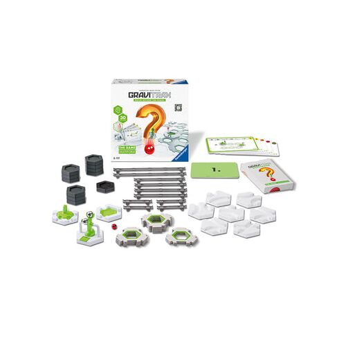 Gravitrax The Game Multiform építőjáték, tartalmaz 30 kihívási kártyát, 6 útmutató kártyát, 14 hatszögletű lapkát, 1 kezdődarabot, 1 céldarabot, 1 piros golyót, 1 vízesés darabot, 2 hosszú sínt, 4 közepes sínt, 4 kis sínt, 6 görbe darabot, 1 kereszteződési darabot, 10 magas magasságú darabot, 2 alacsony magasságú darabot, használati utasítást