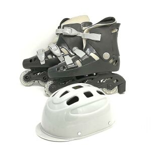 Görkorcsolya szett térd- és könyökvédőkkel, sisakkal, bójákkal, szürke színben 128448835 - Görkorcsolyázás
