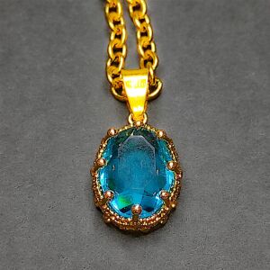 Ovális kék kvarc kristály medál lánccal