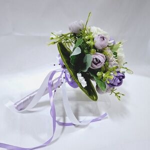 Ünnep rózsával, örökcsokor, virág csokor, kézicsokor, ajándék