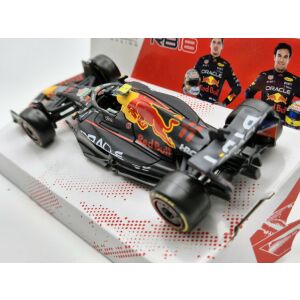 Red Bull F1 RB18 #11 (2022) - Sergio Perez - Bburago - 1:43 129369075 - Bburago