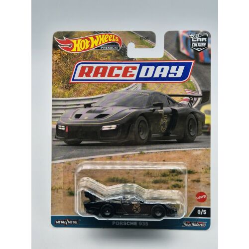 Hot Wheels Premium Race Day Porsche 935 Chase Car 1:64 Méretarányú Fém Modellautó Csomagolásban 