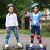 Kinder mit Schutzausrüstung auf Retoo Hoverboards