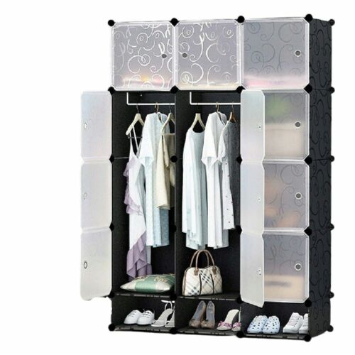 Čierny modulárny šatník s policami a priestorom na zavesenie