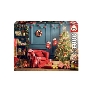 Puzzle Educa cu 1000 de piese cu tematică de Crăciun, prezentând o cameră de zi confortabilă cu un brad de Crăciun decorat, cadouri și decorațiuni festive - Educa Puzzle