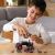 Exost Build 2 Drive Deluxe RC szörnyeteg autó, zöld és fekete, egy gyerek szereli össze