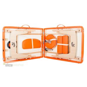 Narancssárga összecsukható masszázsasztal fa vázszerkezettel és hordozó fogantyúkkal, nyitott és kibontott állapotban, belül a fejtámla, karfák és egyéb tartozékok láthatók - Masszázságy