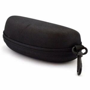 SIKS fekete kemény héjú szemüvegtok cipzárral és klipszel, ferde nézet - Férfi napszemüveg