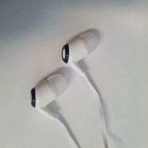 SIKS fehér fülbe helyezhető vezetékes fülhallgató - SIKS