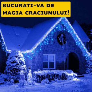 SIKS kék jégcsap fényfüzér karácsonyi dekorációként egy házon - SIKS